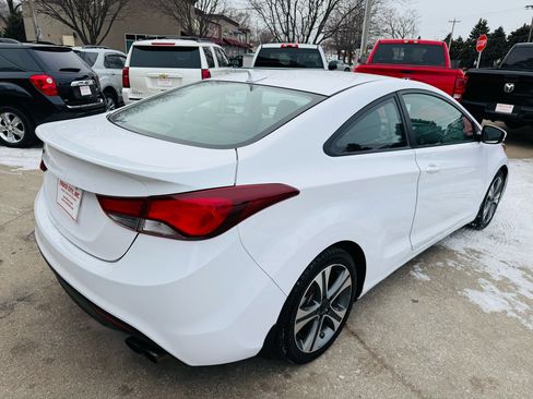 Used 2014 Hyundai Elantra image 3