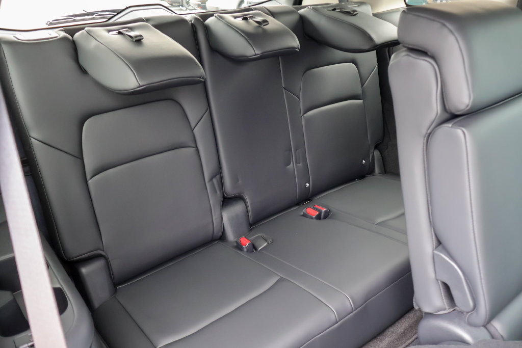 New 2026 Nissan Pathfinder SL FWD image 9
