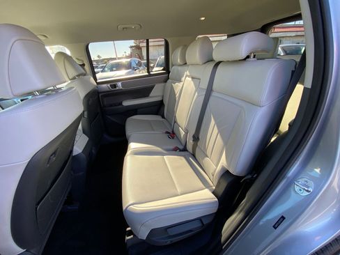 Used 2025 Hyundai Santa Fe SEL image 38