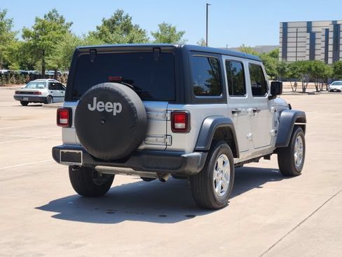 Used 2022 Jeep Wrangler Unlimited Sport AWD/4WD image 5