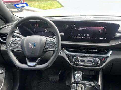 Used 2024 Buick Envista Sport Touring w/ Convenience I Package image 23