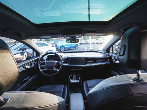 Used 2022 Audi Q4 e-tron Premium Plus image 37