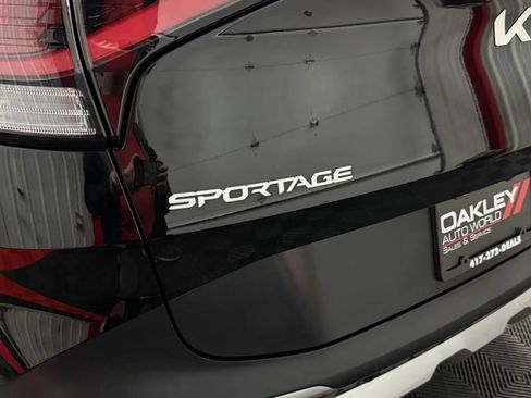 Used 2023 Kia Sportage EX FWD image 15