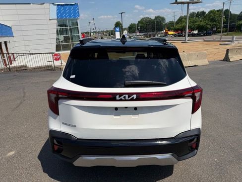Used 2025 Kia Seltos S FWD image 7