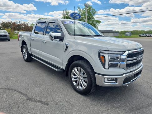 Used 2024 Ford F150 Lariat w/ Tow/Haul Package AWD/4WD image 4
