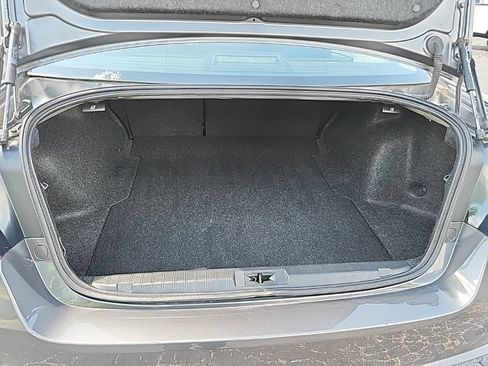 Used 2019 Subaru Legacy 2.5i Premium AWD/4WD image 7