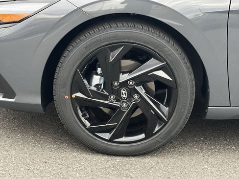 New 2026 Hyundai Elantra Sport image 12
