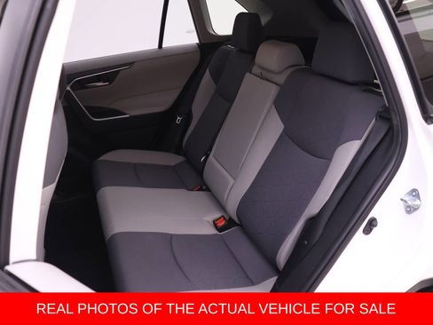 Used 2020 Toyota RAV4 XLE w/ Convenience Package image 10