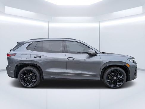 New 2026 Volkswagen Tiguan SE R-Line FWD image 2