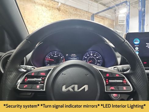 Used 2024 Kia Forte GT-Line w/ GT-Line Premium Package image 13