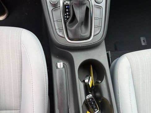 Used 2023 Hyundai Kona SEL AWD/4WD image 35