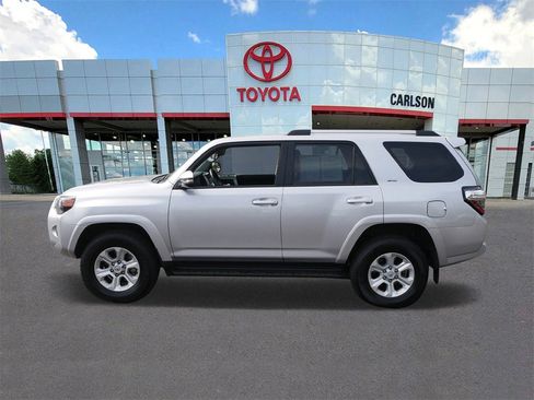 Certified 2024 Toyota 4Runner SR5 Premium image 7