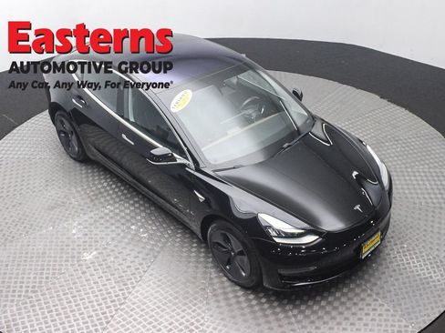 Used 2018 Tesla Model 3 Long Range RWD image 3