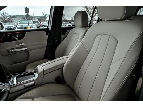 Certified 2026 Mercedes-Benz GLB 250 GLB 250 4MATIC image 12