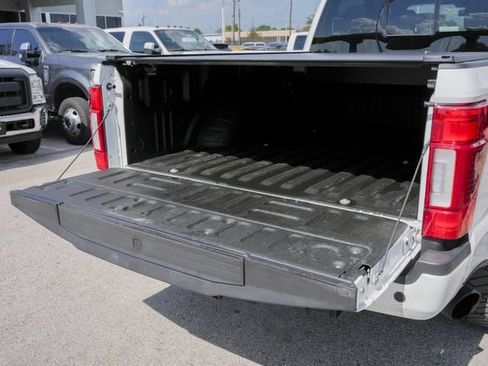 Used 2022 Ford F250 King Ranch w/ King Ranch Ultimate Package AWD/4WD image 11