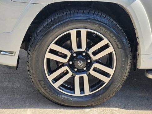 Used 2018 Toyota 4Runner Limited image 18