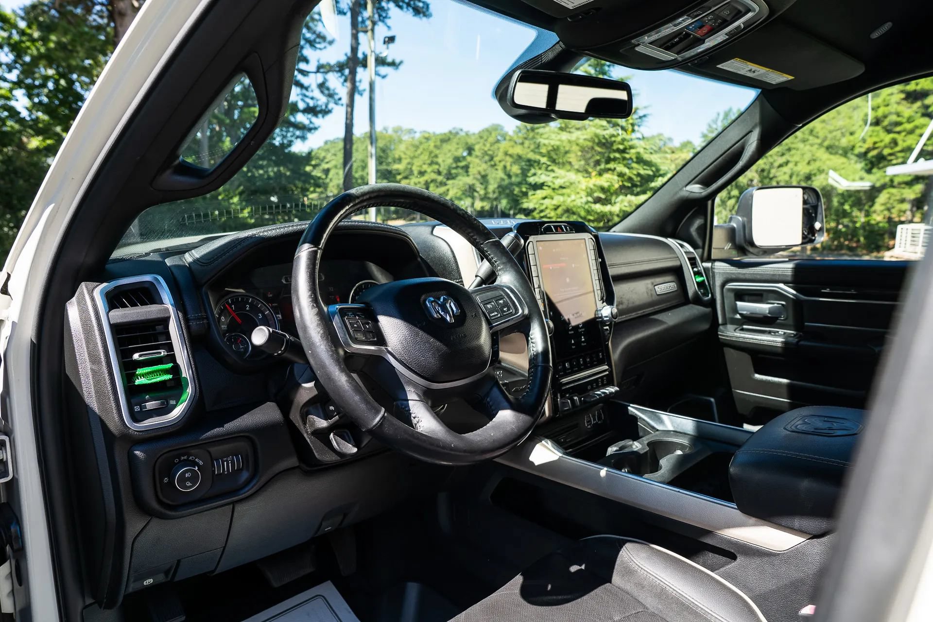 Used 2019 RAM 2500 Laramie w/ Night Edition AWD/4WD image 21
