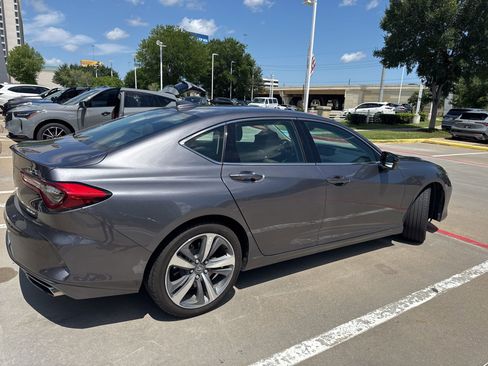 Used 2023 Acura TLX SH-AWD w/ Advance Package image 4