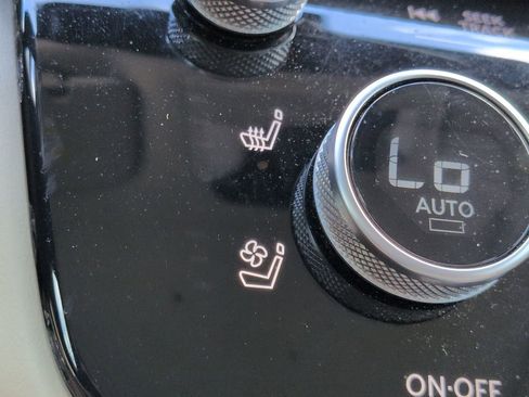 Used 2023 INFINITI QX60 Sensory w/ Vision Package AWD/4WD image 24