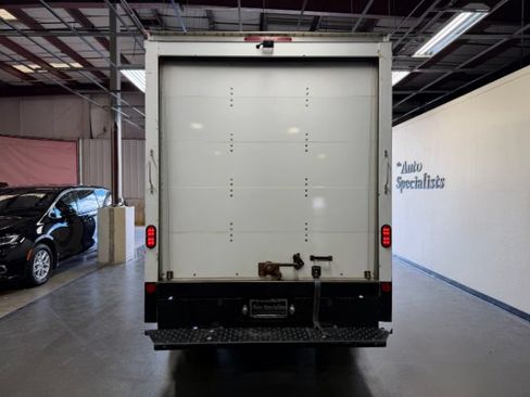 Used 2022 Ford Transit 350 DRW RWD image 3
