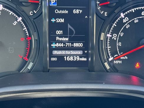 Used 2024 Toyota 4Runner SR5 Premium w/ Moonroof Package image 30