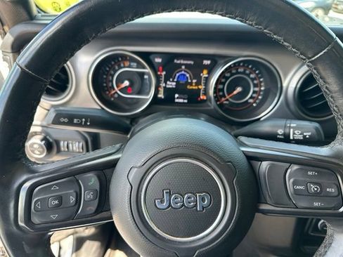 Used 2022 Jeep Gladiator Sport AWD/4WD image 22