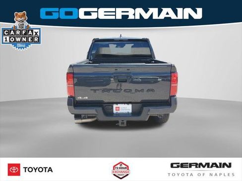 Certified 2025 Toyota Tacoma SR5 AWD/4WD image 10