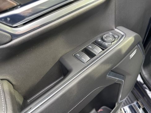 Used 2023 GMC Sierra 1500 SLT w/ SLT Premium Package image 15