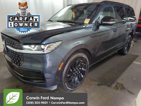 Used 2025 Lincoln Navigator Reserve w/ Jet Appearance Package AWD/4WD image 1