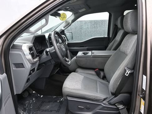 Used 2023 Ford F150 XLT RWD image 13