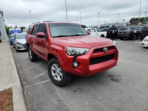Used 2018 Toyota 4Runner SR5 Premium AWD/4WD image 7