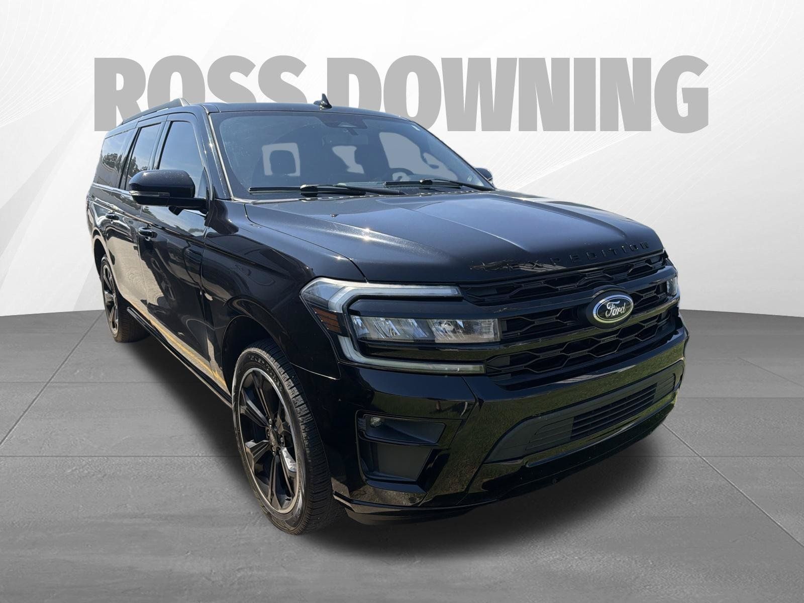 Used 2023 Ford Expedition Max Limited RWD image 3