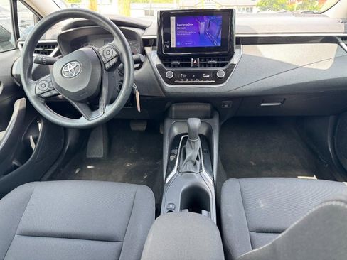 Used 2025 Toyota Corolla LE FWD image 14
