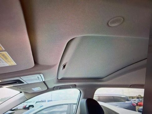 Used 2024 Honda CR-V EX-L image 8