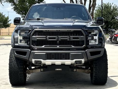 Used 2017 Ford F150 Raptor w/ Equipment Group 802A Luxury AWD/4WD image 9