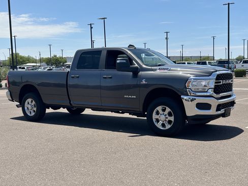 Used 2023 RAM 3500 Big Horn AWD/4WD image 7
