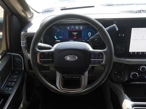 Used 2026 Ford F250 Platinum w/ Platinum Plus Package AWD/4WD image 16