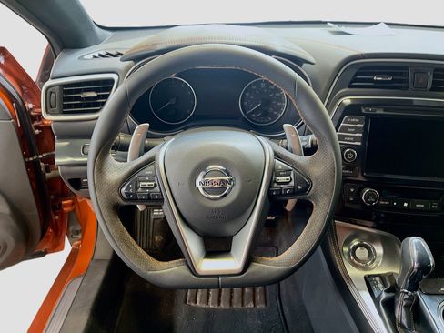 Used 2021 Nissan Maxima SR w/ Sport Mat Group FWD image 11