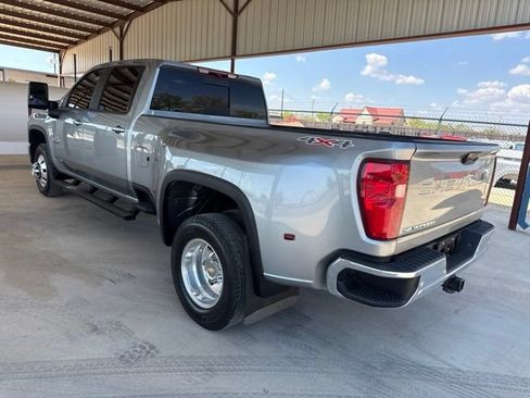 Used 2025 Chevrolet Silverado 3500 LT w/ Texas Edition AWD/4WD image 6