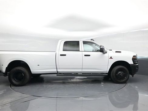 Used 2025 RAM 3500 Tradesman image 9