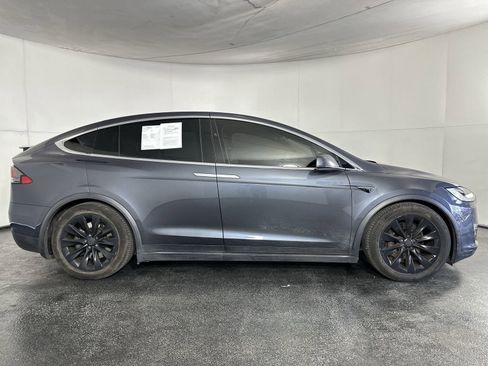 Used 2017 Tesla Model X 75D AWD/4WD image 9