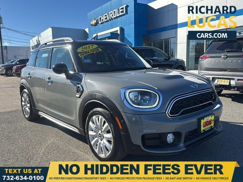 Used 2017 MINI Cooper Countryman S image 1