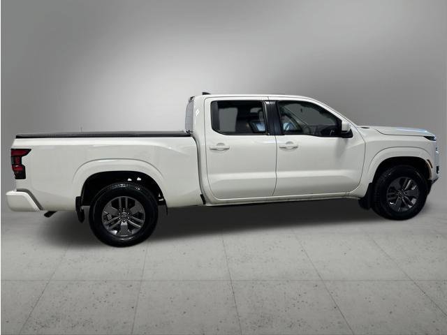 Used 2025 Nissan Frontier SV AWD/4WD image 6