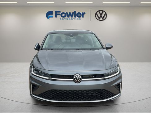 New 2026 Volkswagen Jetta SE FWD image 2