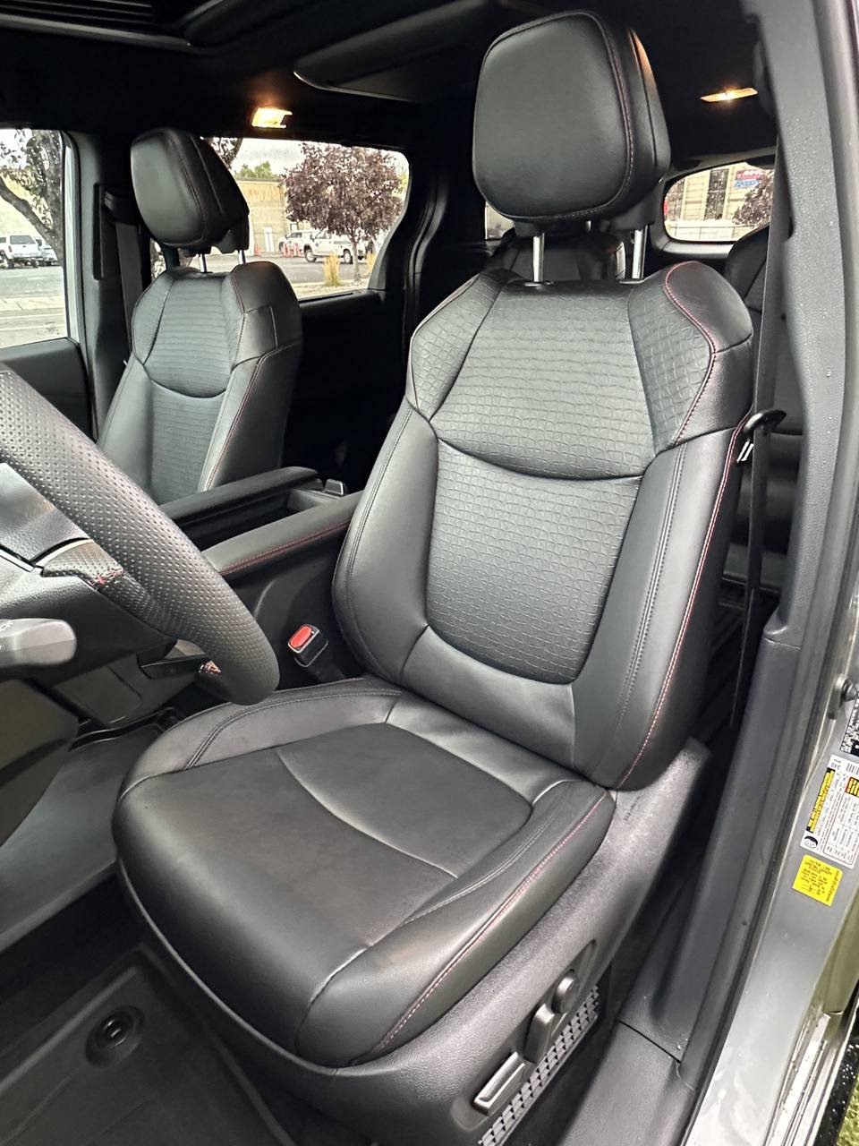 Used 2026 Toyota Sienna XSE AWD/4WD image 17