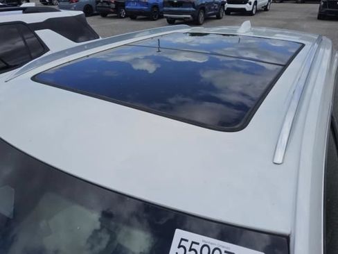 Used 2024 Cadillac XT4 Premium Luxury FWD image 2