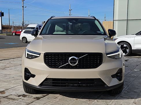 New 2026 Volvo XC40 B5 Plus w/ Protection Package Premier image 2