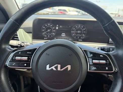 Used 2024 Kia Seltos SX w/ SX Sunroof Package AWD/4WD image 36
