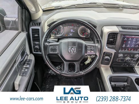 Used 2020 RAM 1500 Classic SLT w/ Luxury Group RWD image 13