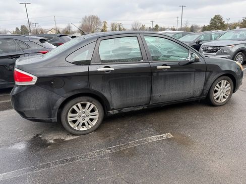 Used 2010 Ford Focus SEL image 2
